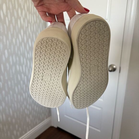 NWT Veja Wata II Low Canvas Shoes in White Size 9 - Picture 2 of 7